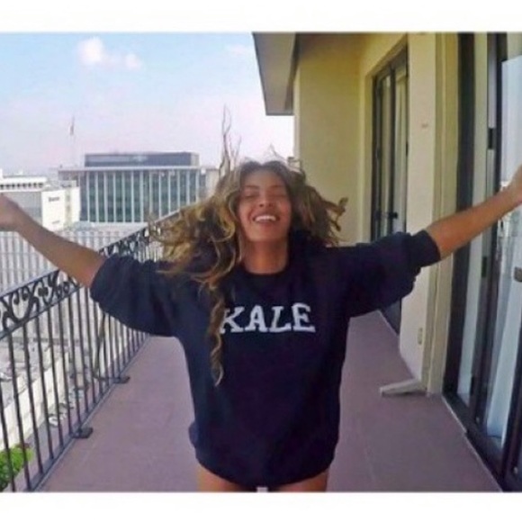 beyonce kale sweater
